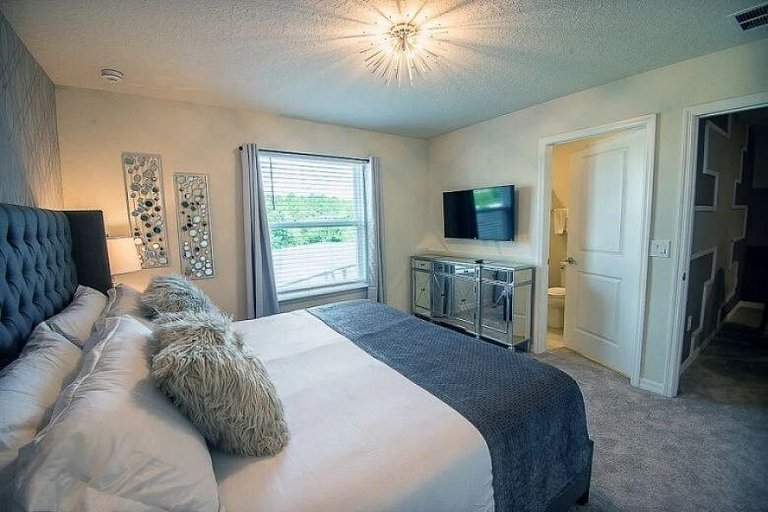 Luxury 10BD Home at Windsor Island Resort