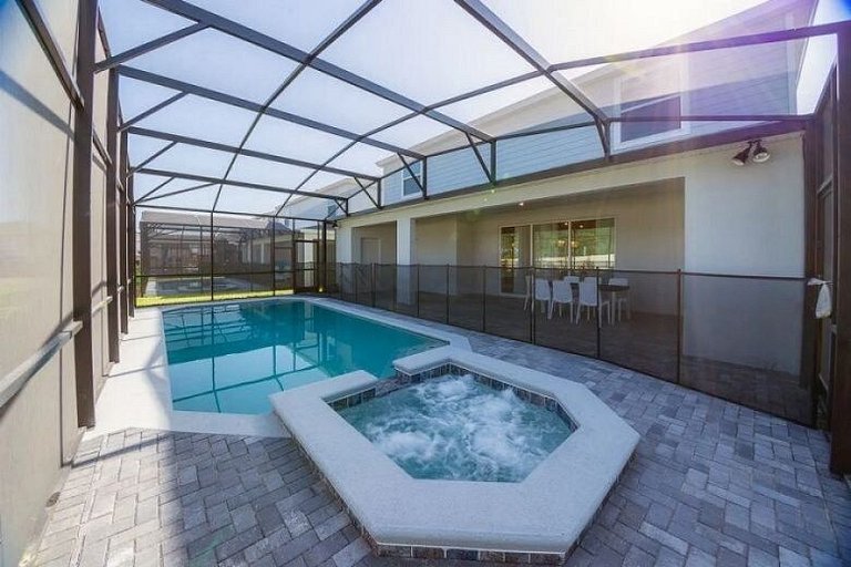 Luxury 11BD Home at Windsor Island Resort