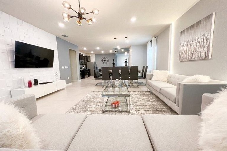 Big House with 8BR at Windsor Island Resort