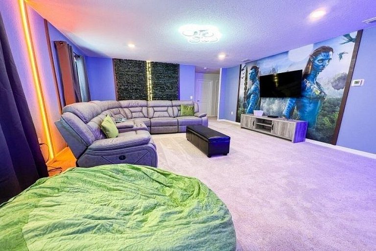 Big House with 8BR at Windsor Island Resort