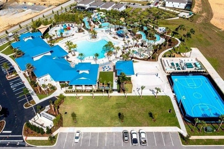 Big House with 8BR at Windsor Island Resort