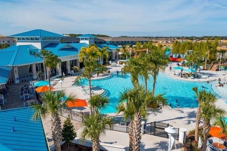 Beautiful 9BD Home at Windsor Island Resort