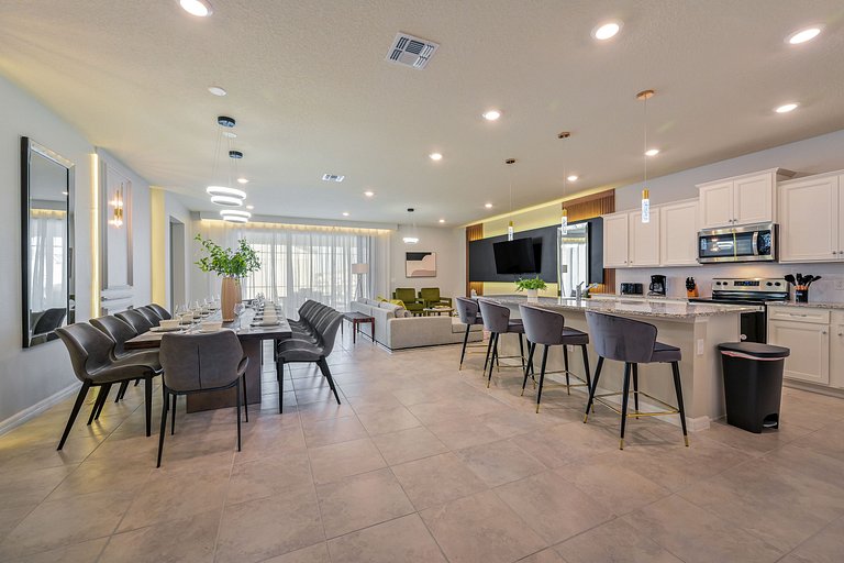New Luxury Single Family 9BR Windsor Island Resort