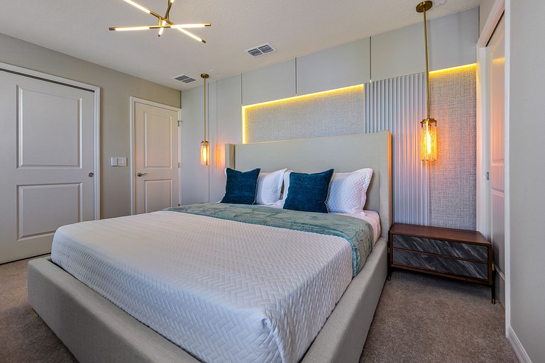 New Luxury Single Family 9BR Windsor Island Resort