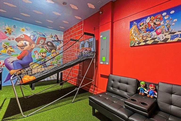 Modern Home in Champions Gate 5BD