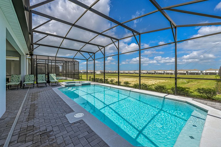 New Luxury 10 Bedrooms Home - Windsor Island