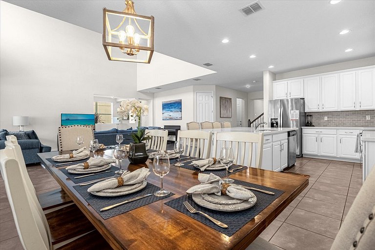 House at Solara Resort: 6-BR Dream Getaway