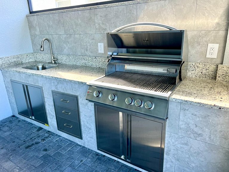 Luxury 11BD Home at Windsor Island Resort