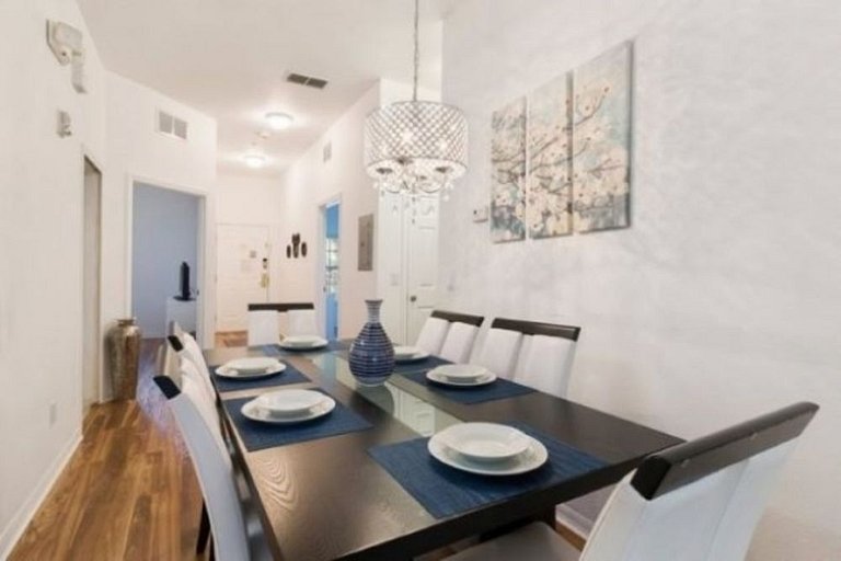 Ground Floor Retreat Apartment w/ Shared Pool