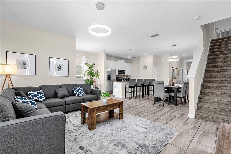 5BR Comfort at Storey Lake, 10 Min to Disney