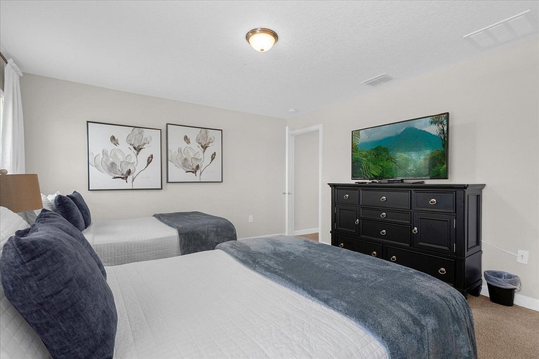 4BD Home in Prime Storey Lake Resort Location