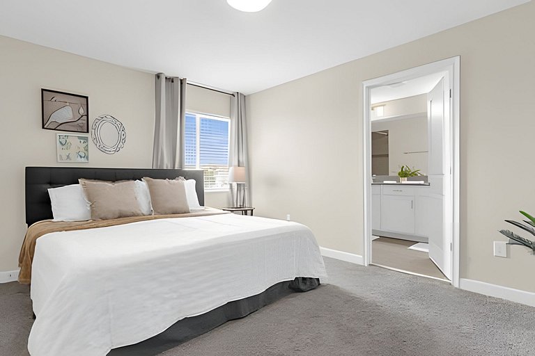 Magic at Storey Lake: 5BD Home, 10min from Disney