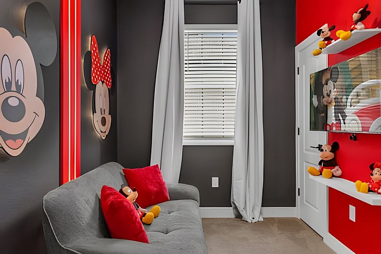 Spectacular Luxury at Reunion Village 5BD