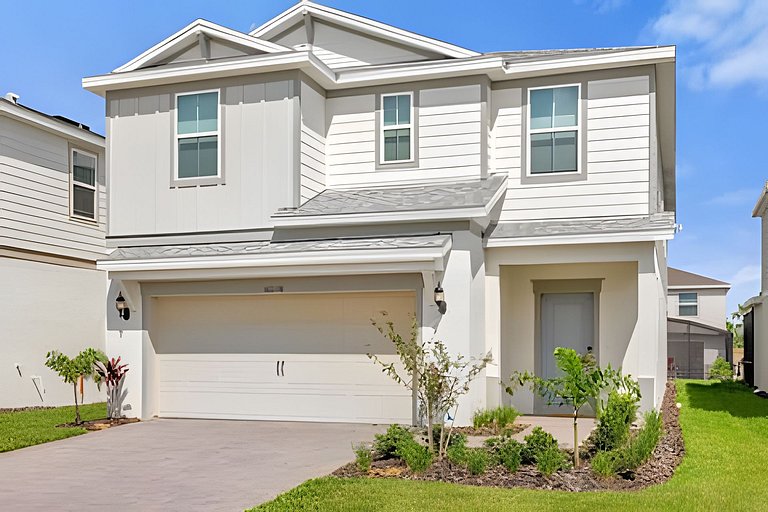 Modern Paradise on Windsor Cay: Luxurious 8BD Home