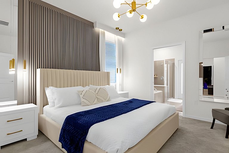 Modern Paradise on Windsor Cay: Luxurious 8BD Home