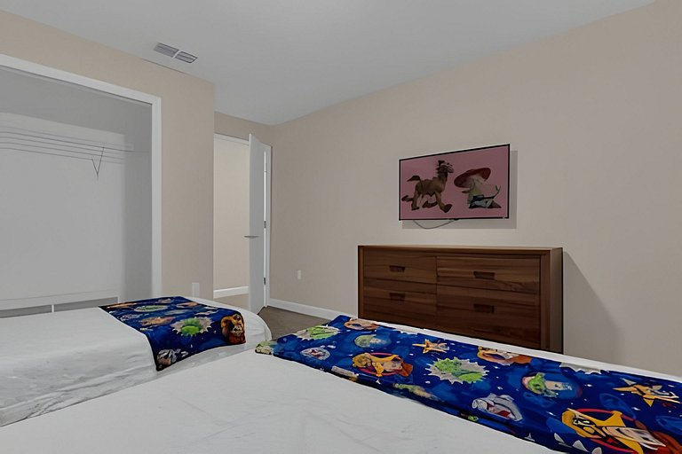Cozy home in Storey Lake, 10 mins from Disney