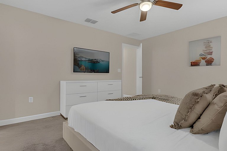 Cozy home in Storey Lake, 10 mins from Disney