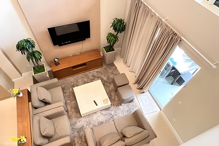 Glamorous and Modern House 8 minutes to Disney