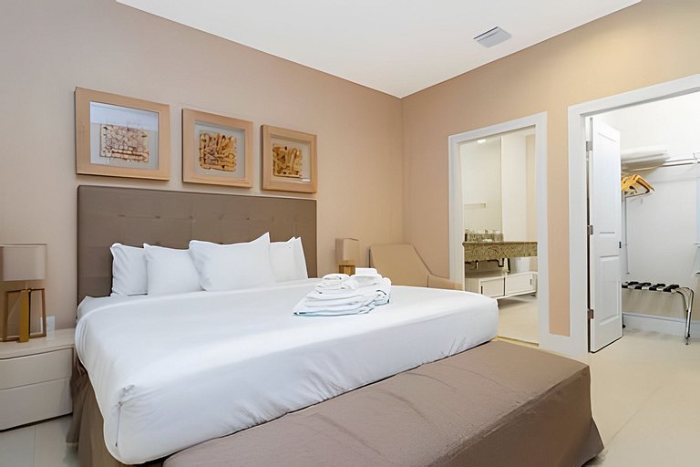 Glamorous and Modern House 8 minutes to Disney