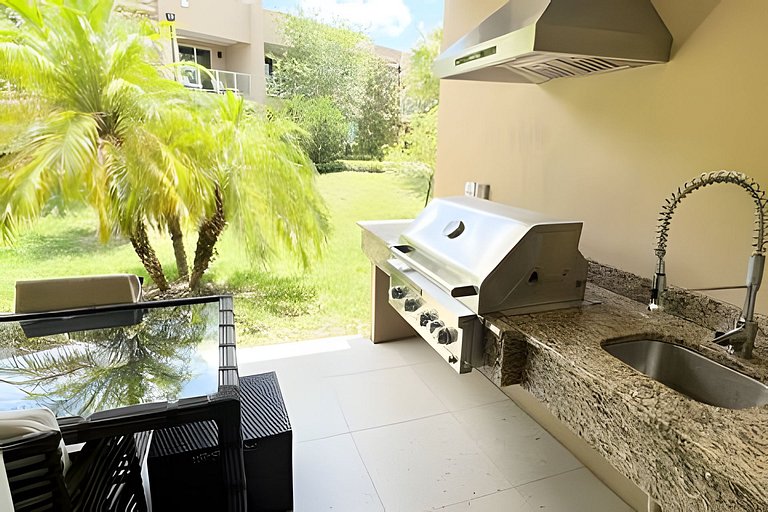 Glamorous and Modern House 8 minutes to Disney