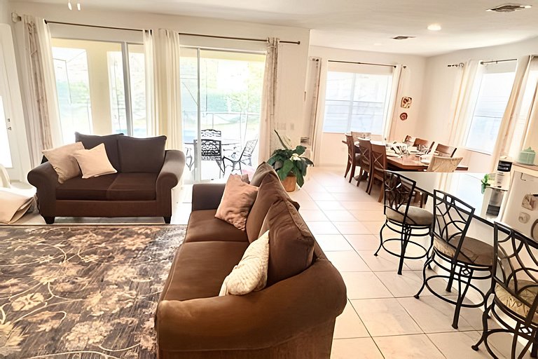 Spacious and Comfortable House 15 minutes - Disney