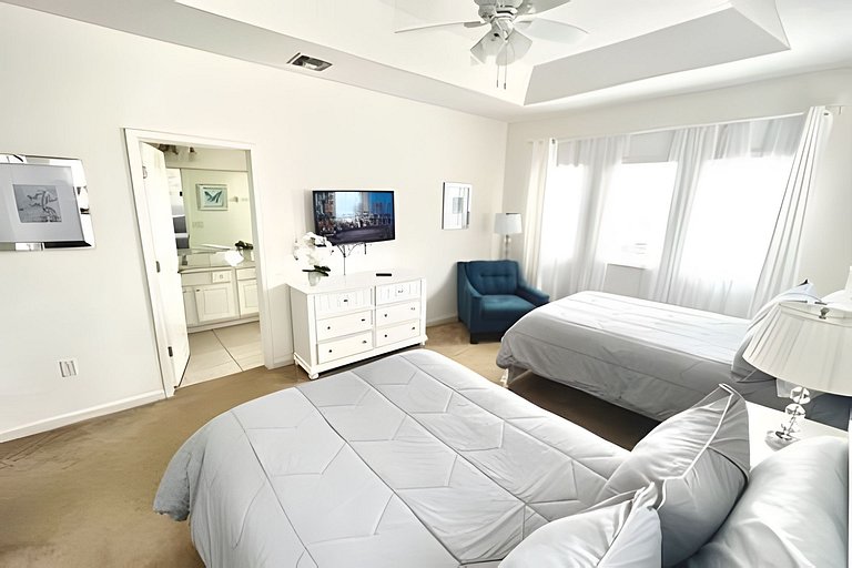 Spacious and Comfortable House 15 minutes - Disney