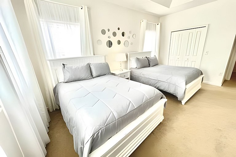 Spacious and Comfortable House 15 minutes - Disney