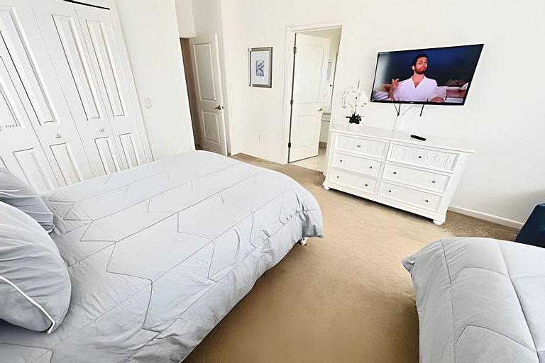 Spacious and Comfortable House 15 minutes - Disney