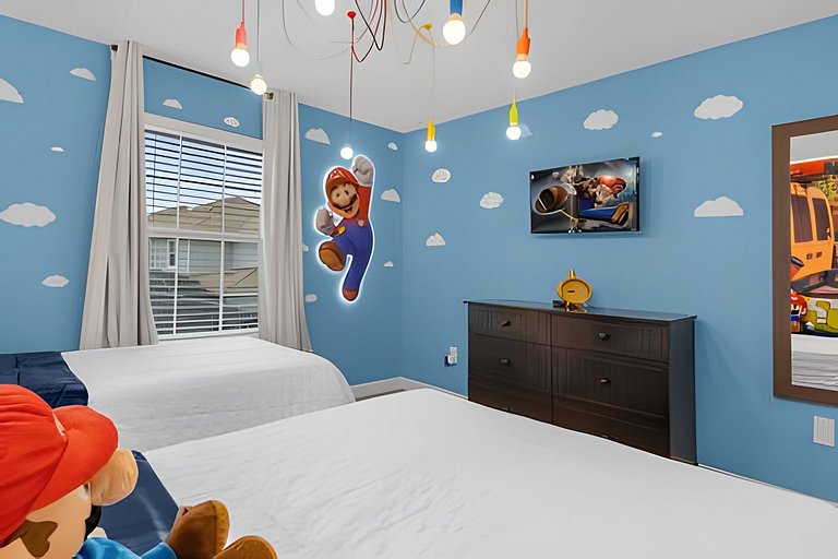4BR house at Storey Lake Resort 9min Disney