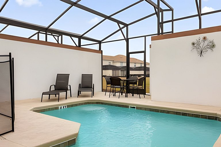 4BR house at Storey Lake Resort 9min Disney