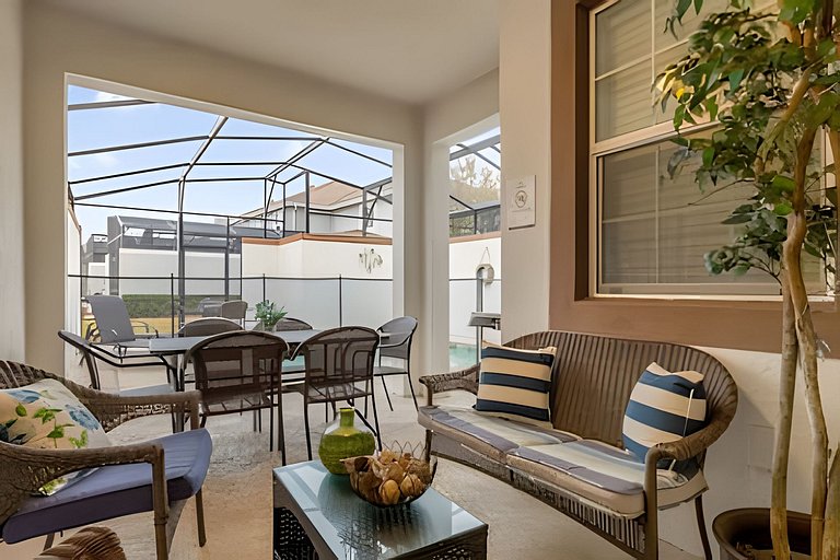 4BR house at Storey Lake Resort 9min Disney