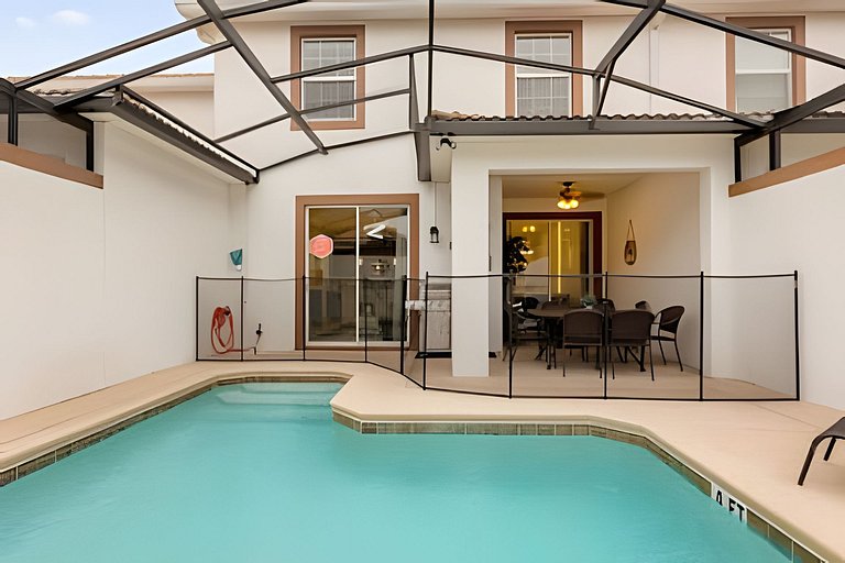 4BR house at Storey Lake Resort 9min Disney
