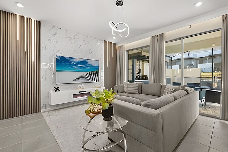 Solara Resort Unique Experience 6BD Home