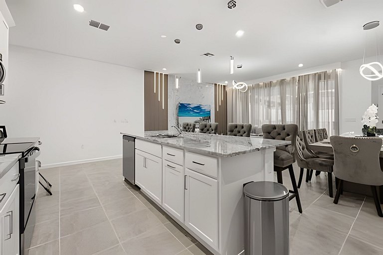 Solara Resort Unique Experience 6BD Home