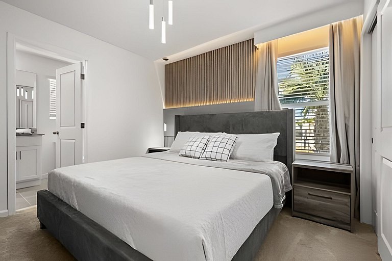 Solara Resort Unique Experience 6BD Home