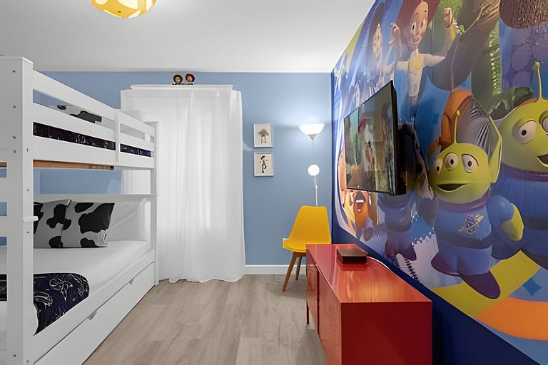 Comfort and Fun at Storey Lake Resort 4BD Home