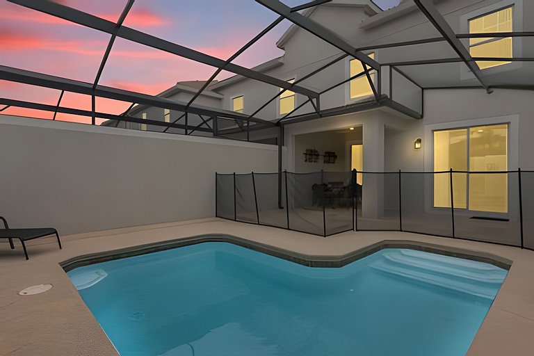 Comfort and Fun at Storey Lake Resort 4BD Home