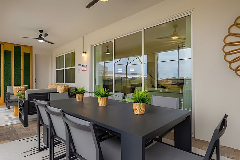 Luxury house in solara resort 9BD