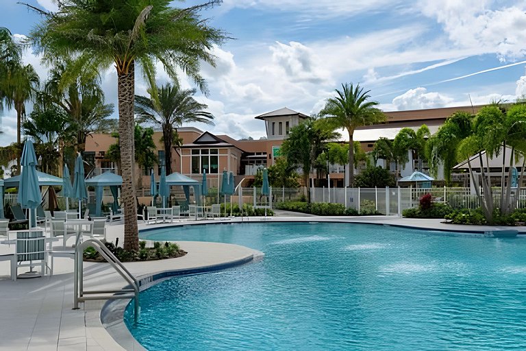 Luxury house in solara resort 9BD