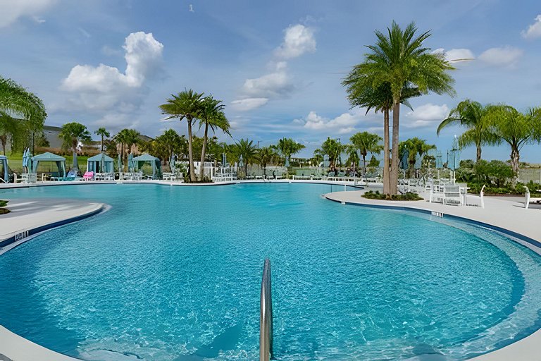 Luxury house in solara resort 9BD