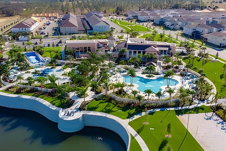 Luxury house in solara resort 9BD