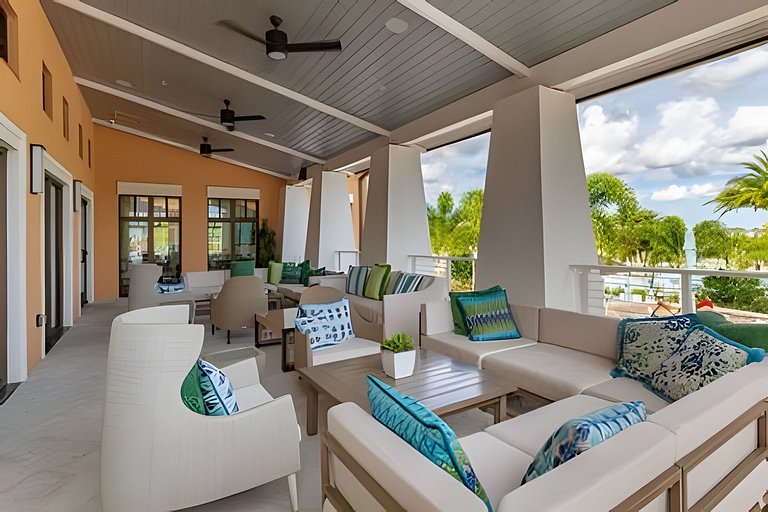 Luxury house in solara resort 9BD