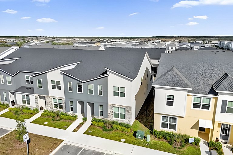 Dream Home at Solara Resort 6BD and Total Comfort