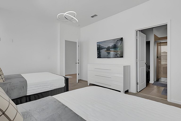 Dream Home at Solara Resort 6BD and Total Comfort