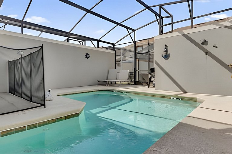 Charming Hideaway at Storey Lake 4BD Home