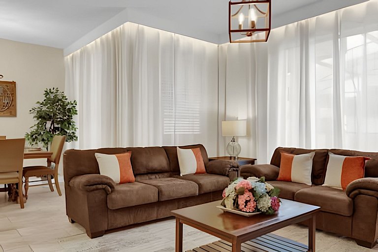 Charming Hideaway at Storey Lake 4BD Home