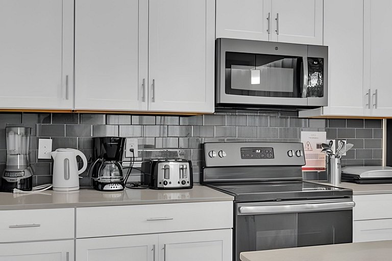 Charming Hideaway at Storey Lake 4BD Home