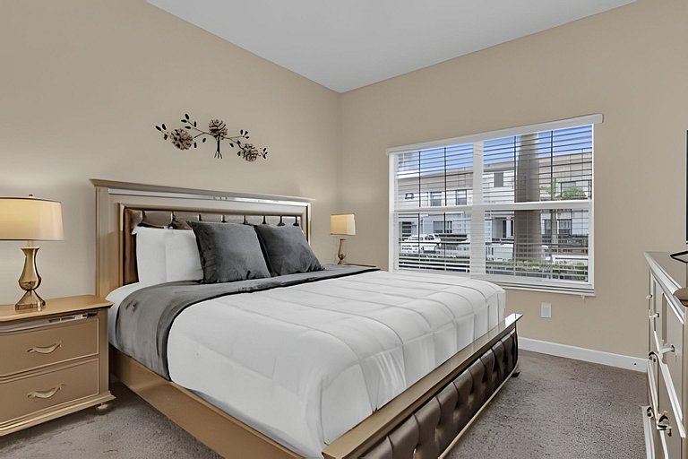 Charming Hideaway at Storey Lake 4BD Home