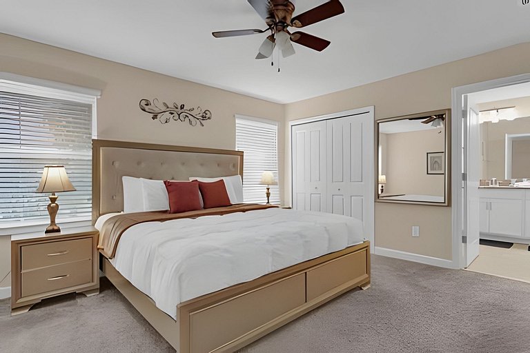 Charming Hideaway at Storey Lake 4BD Home
