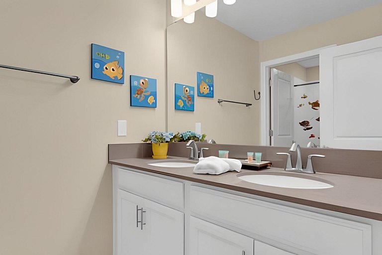 Charming Hideaway at Storey Lake 4BD Home